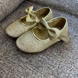 🦋 Felix & Flora Toddler Mary Jane Gold Sparkly Glittery Flats. Infant Toddler 6.